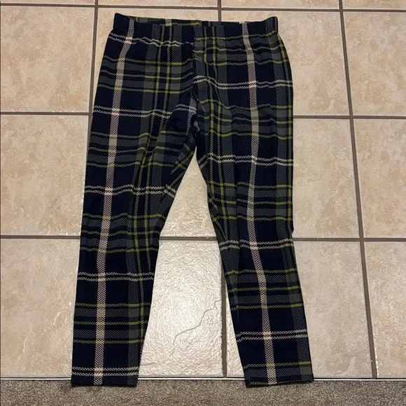 Plaid women’s Pants - Black and Green - Picture 1 of 4